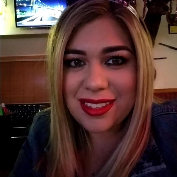 lucylongoria